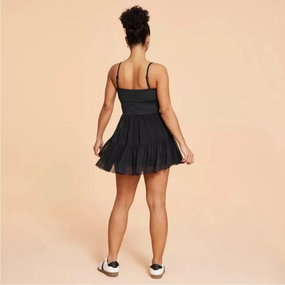 Elegant Black Mini Dress - Picture 4 of 11